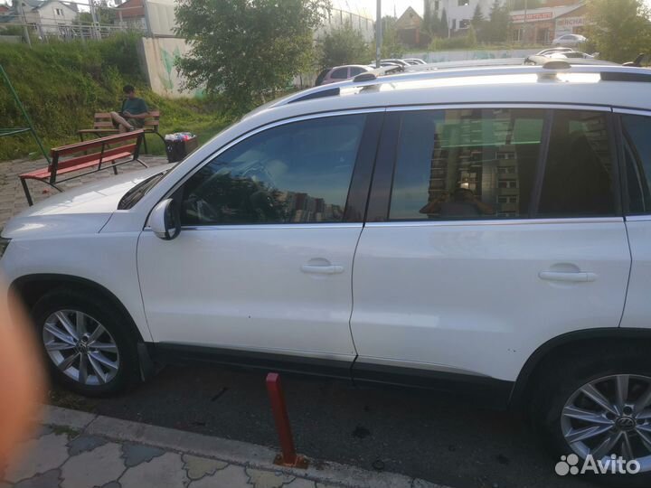 Volkswagen Tiguan 2.0 AT, 2012, 133 000 км