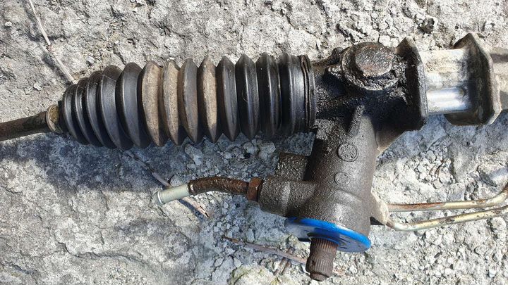 Рулевая рейка Nissan liberty