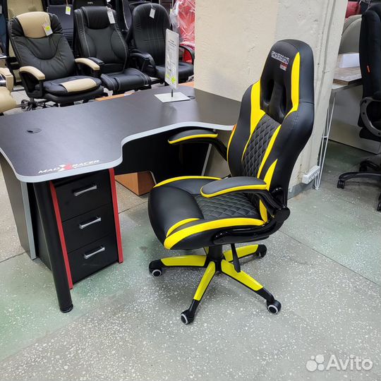 Компьютерное игровое кресло