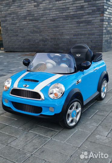 Детская машина на аккумуляторе с пультом