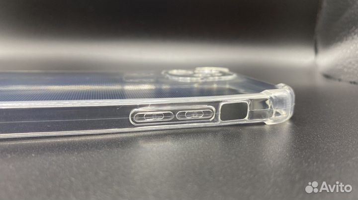 Чехол на iPhone 12 силиконовый