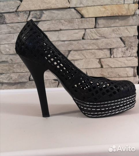 Туфли женские 38 р Sasha Fabiani натуральная кожа