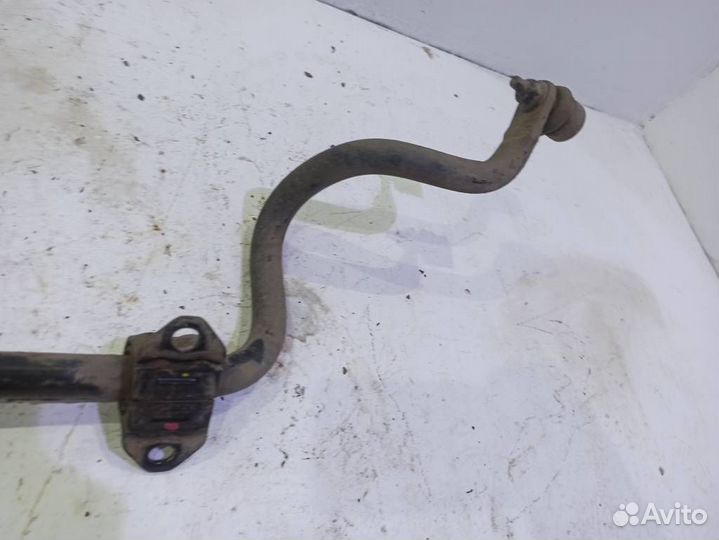 Стабилизатор передний