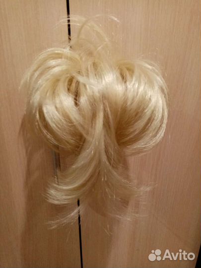 Шиньон на крабе блонд
