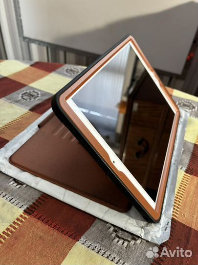 iPad 10.2 8 gen 128gb Wi-Fi + Cellular