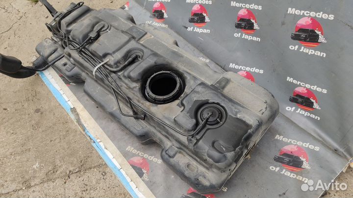 Бак топливный Mercedes w639