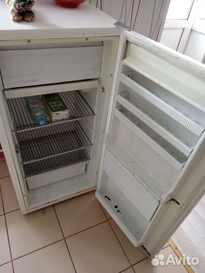 Холодильник б/у