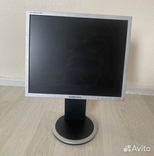 Монитор 17 дюймов