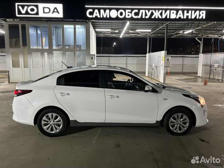 Kia Rio 1.6 AT, 2021, 141 000 км