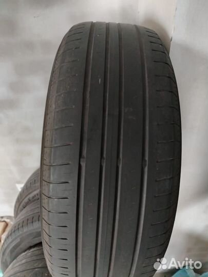 Yokohama BluEarth AE50 215/65 R17 99V