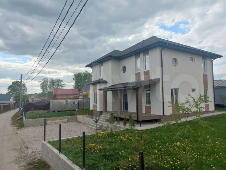 Дом 194 м² на участке 8 сот.