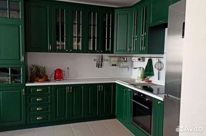 Кухонный гарнитур в классическом стиле на заказ