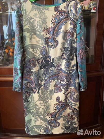 Платье новое р.48,вискоза