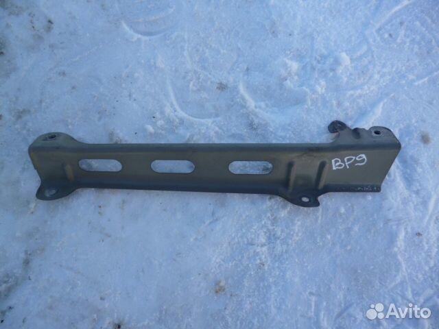 Кронштейн переднего крыла Subaru Outback BP9 2007г