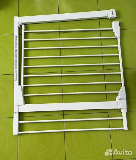 Ворота безопасности на лестницу