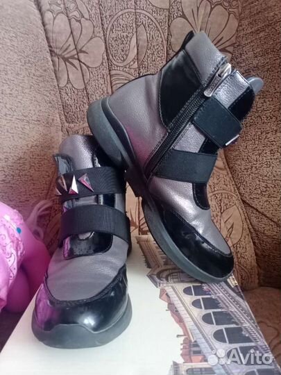 Ботинки демисезонные 35 размер