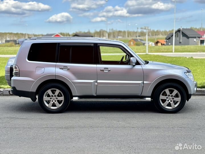 Mitsubishi Pajero 3.2 AT, 2007, 330 000 км