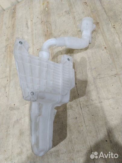 Бачок омывателя Skoda Octavia A7 2013-Н.в