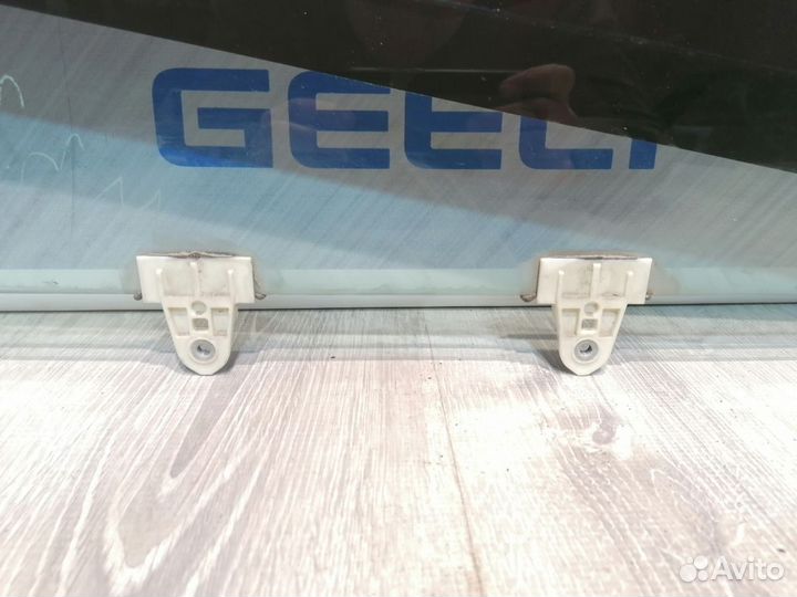 Стекло боковое двери Renault megane 3 Прав