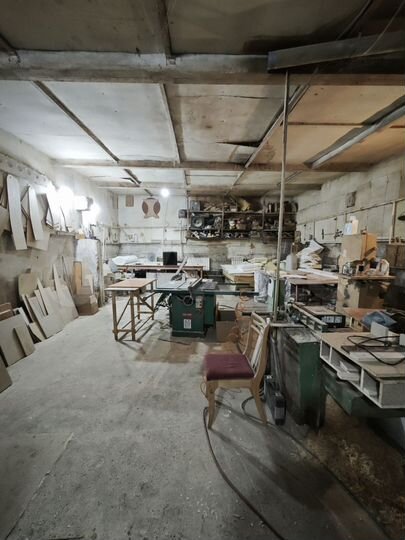 Гараж, > 30 м²