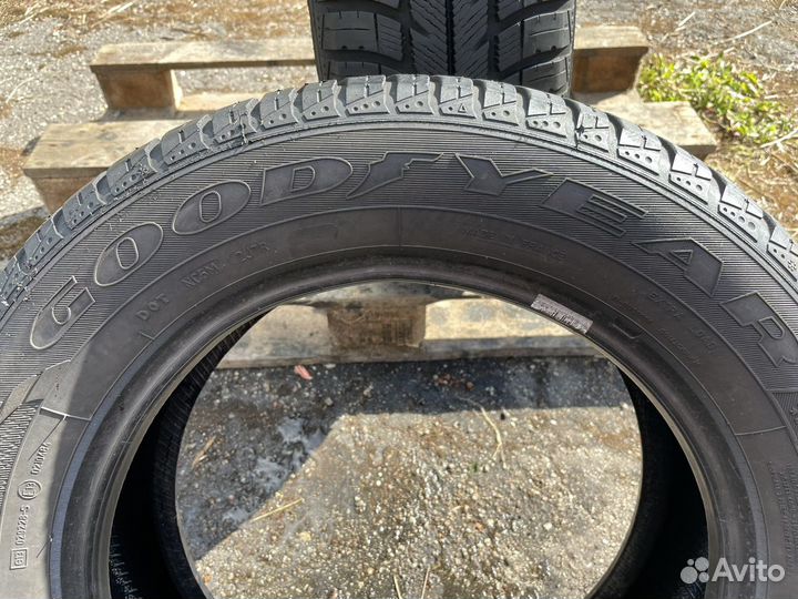 Goodyear Eagle Vector EV-2+ 215/60 R16