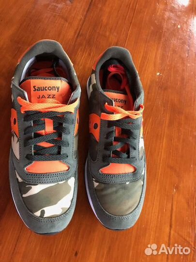 Кроссовки новые