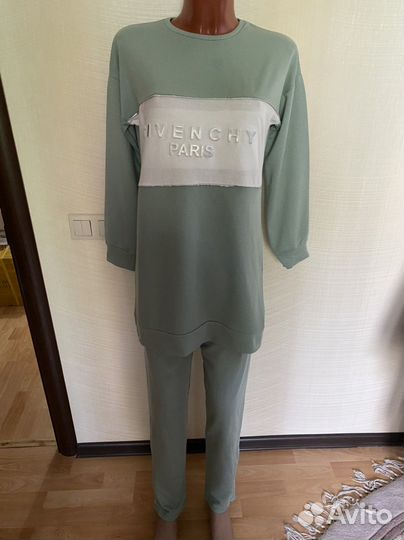 Новый Спортивный костюм турция givenchy 44-46