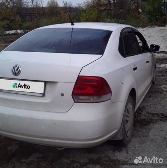 VW Polo V замок двери задней левой