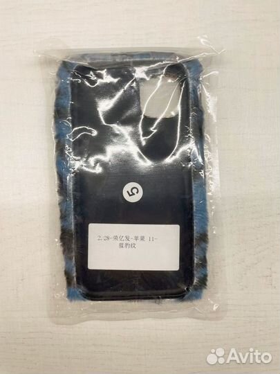 Чехол на iPhone 11