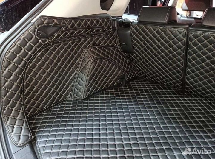 Коврик в багажник на Toyota RAV