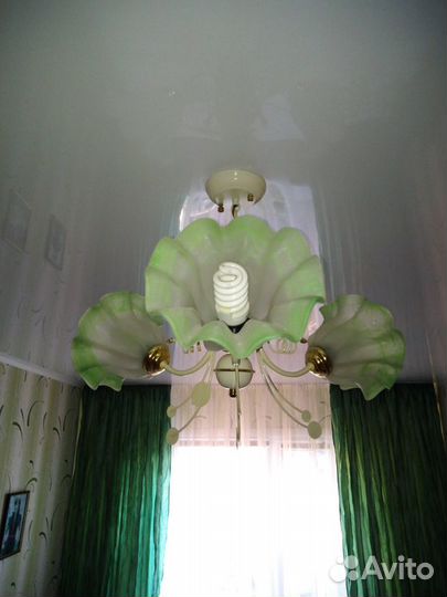 Продается люстра в хорошем состоянии