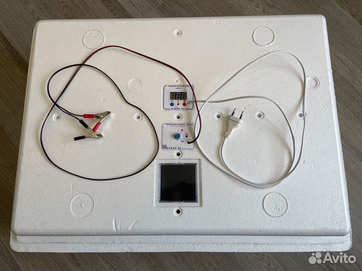 Инкубатор 104 яйца автомат переворот