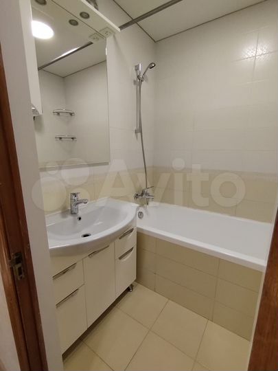 2-к. квартира, 75 м², 4/4 эт.