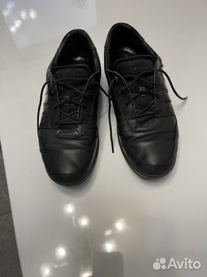 Кроссовки женские кожаные размер 42
