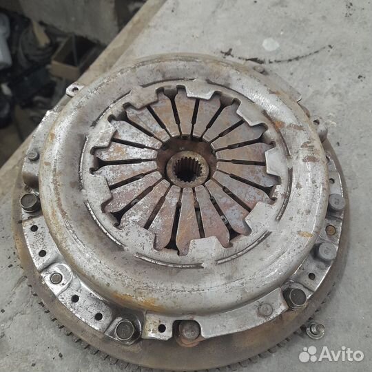 Маховик митсубиси лансер 9