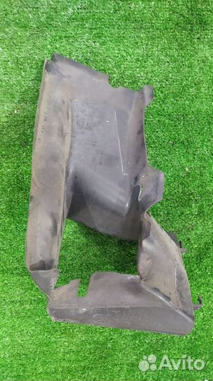 Воздуховод радиатора Audi A4 Avant B6 AMB 2004