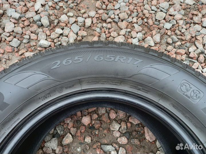 Goodyear EfficientGrip SUV 4x4 265/65 R17