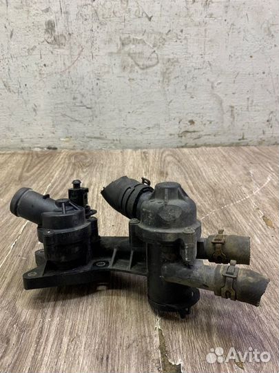 Корпус термостата Volkswagen Golf 5 BLF 2007