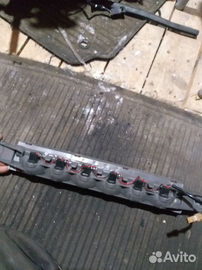 Стоп в крышку багажника Nissan Pulsar