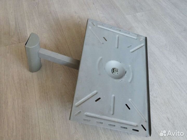 Кронштейн для телевизора на стену