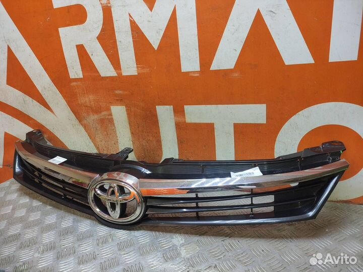Решетка радиатора Toyota Camry 7 XV50 2014-2017