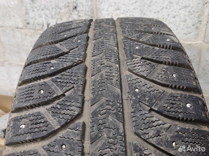 Bridgestone Ice Cruiser 7000 235/50 R18