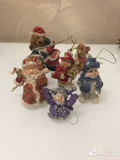 Новогодние игрушки