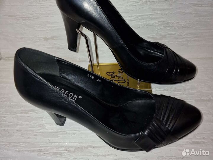 Туфли женские классические новые