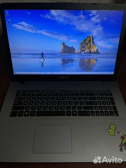 Ноутбук asus 17