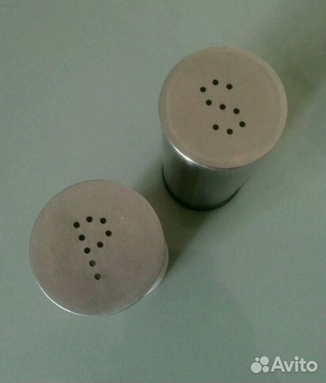 Солонка и перечница