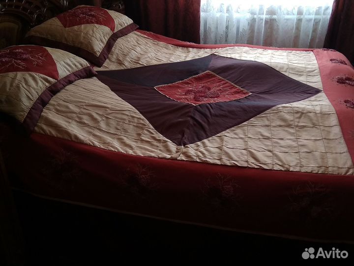 Комплект штор и покрывало