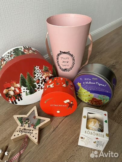 Подарочные коробки