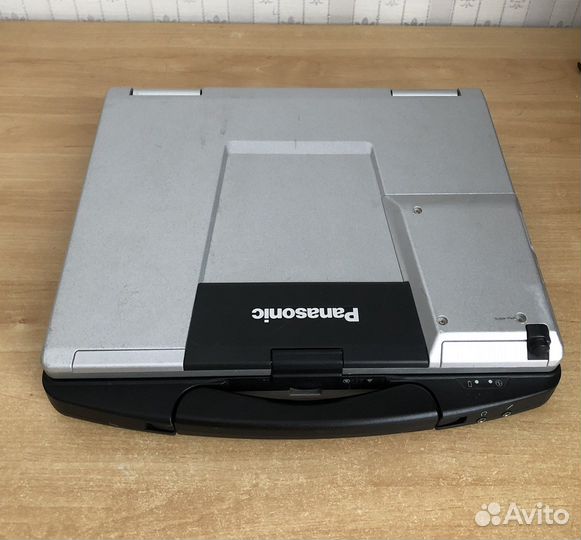 Полузащищенный ноутбук Panasonic Toughbook CF-74