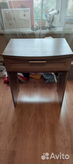 Туалетный столик